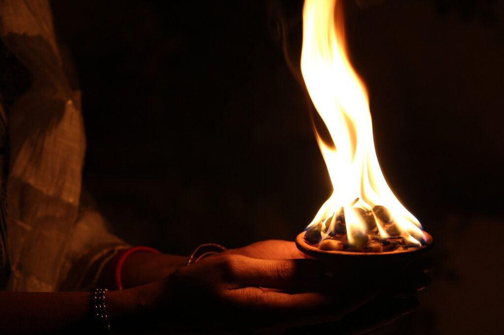 diya, light, flame-2918628.jpg